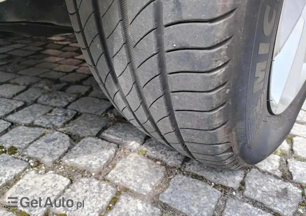 SKODA Yeti 2.0 TDI SCR 4x2 Active