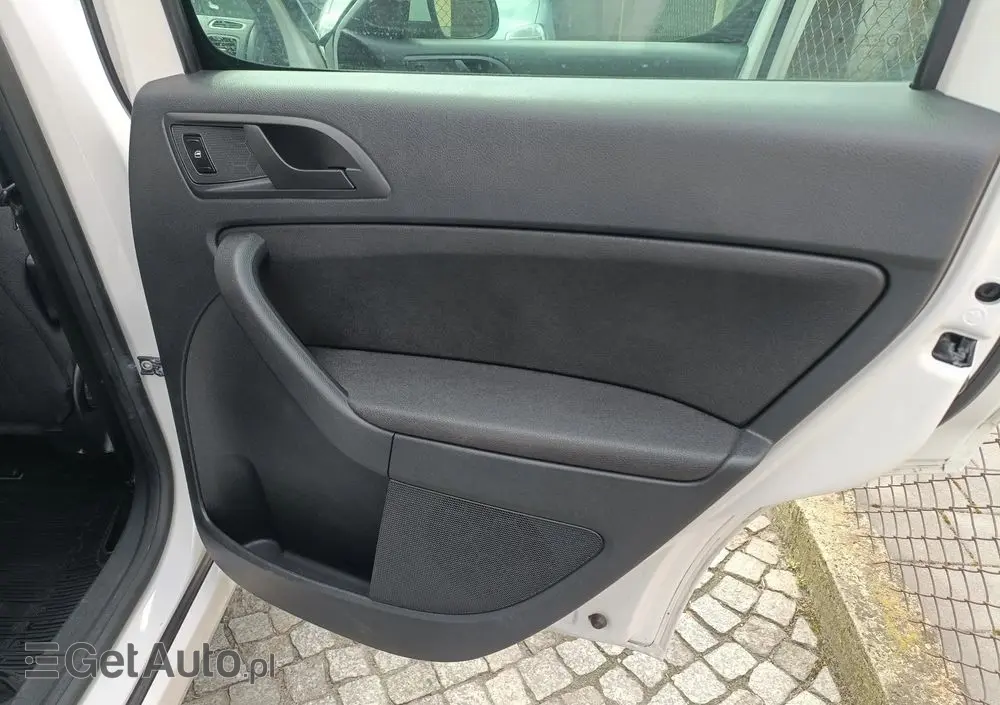 SKODA Yeti 2.0 TDI SCR 4x2 Active