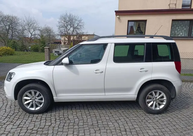 SKODA Yeti 2.0 TDI SCR 4x2 Active