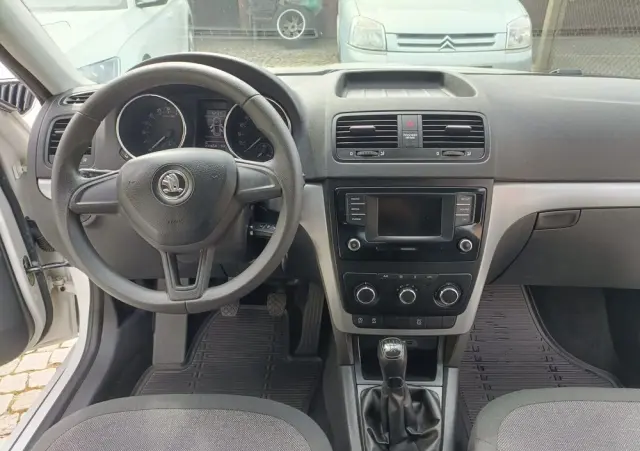 SKODA Yeti 2.0 TDI SCR 4x2 Active