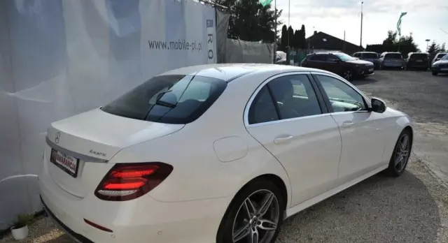 MERCEDES-BENZ Klasa E 