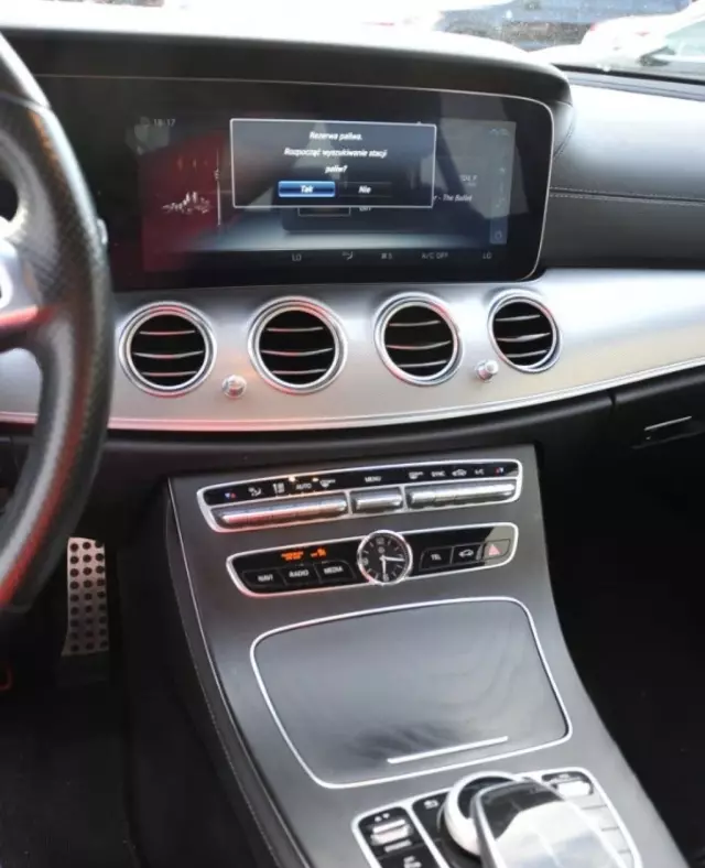 MERCEDES-BENZ Klasa E 