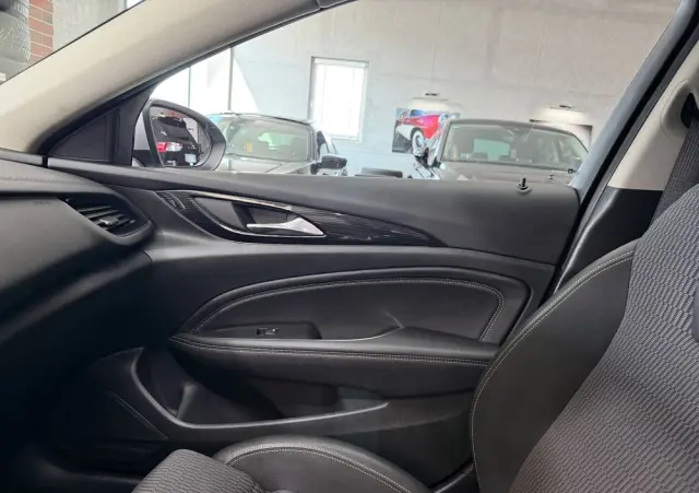 OPEL Insignia 2.0