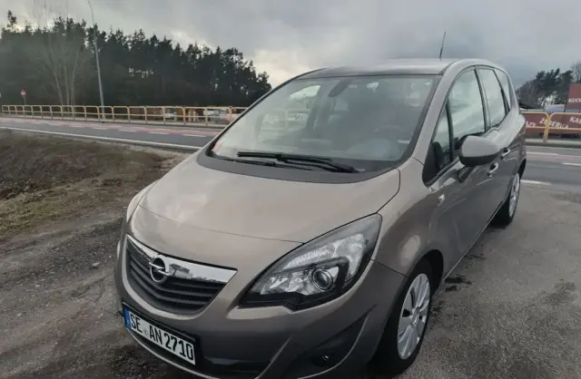OPEL Meriva 