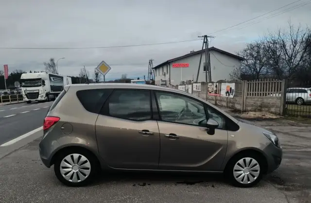 OPEL Meriva 