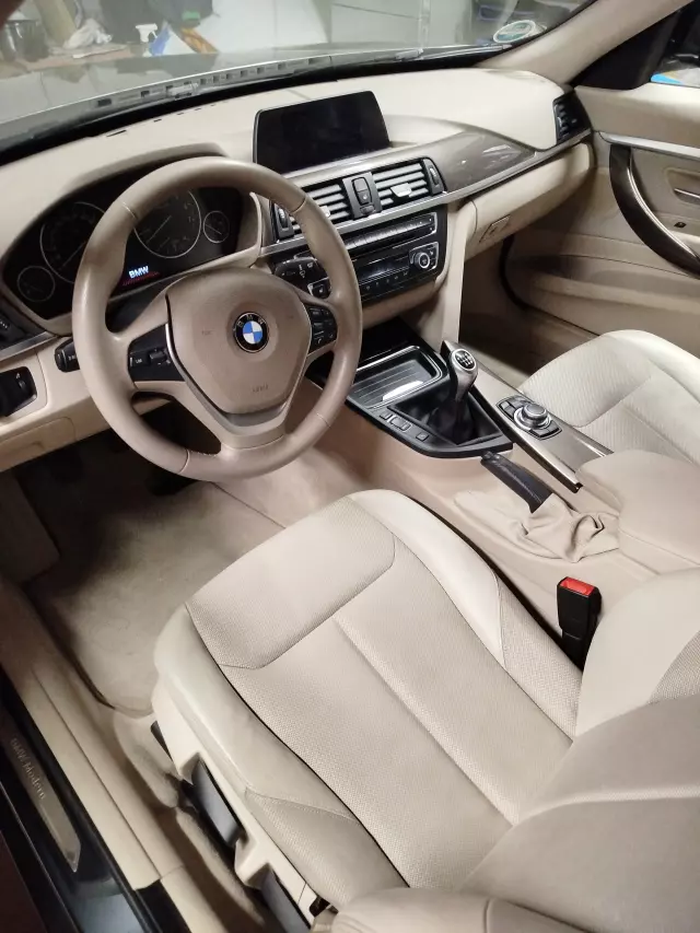 BMW 3GT Modern line