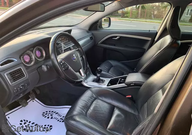 VOLVO XC 70 D4 Momentum