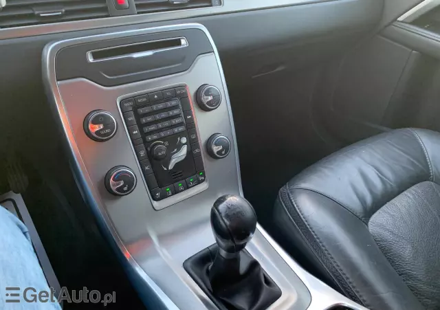 VOLVO XC 70 D4 Momentum