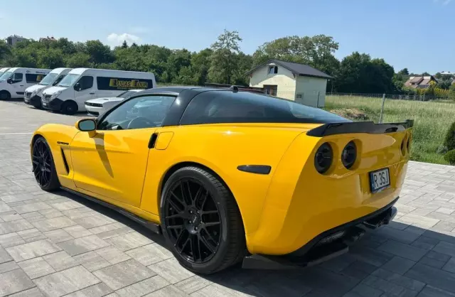CHEVROLET Corvette 