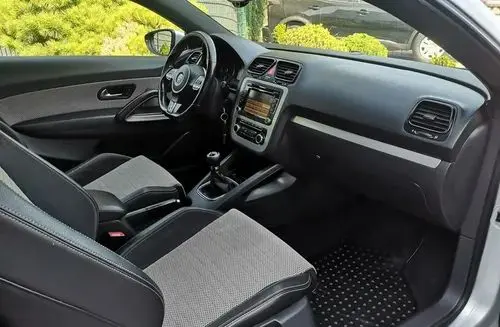 VOLKSWAGEN Scirocco 