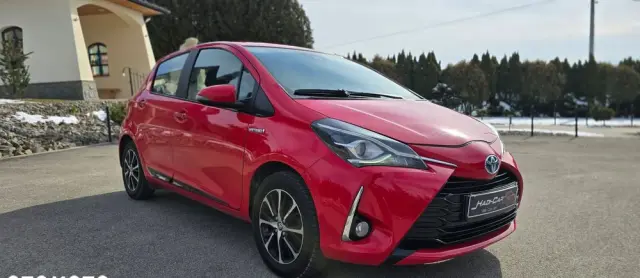TOYOTA Yaris Hybrid 100 Premium EU6