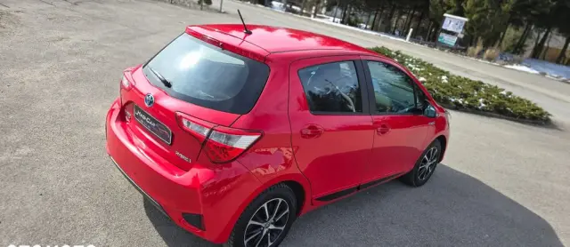 TOYOTA Yaris Hybrid 100 Premium EU6