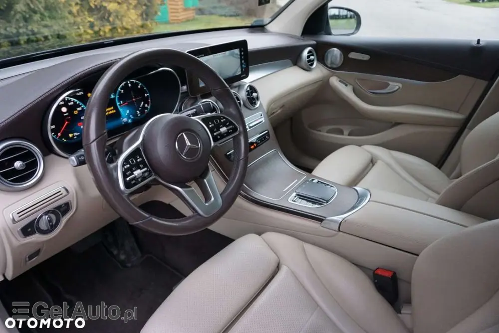 MERCEDES-BENZ GLC 