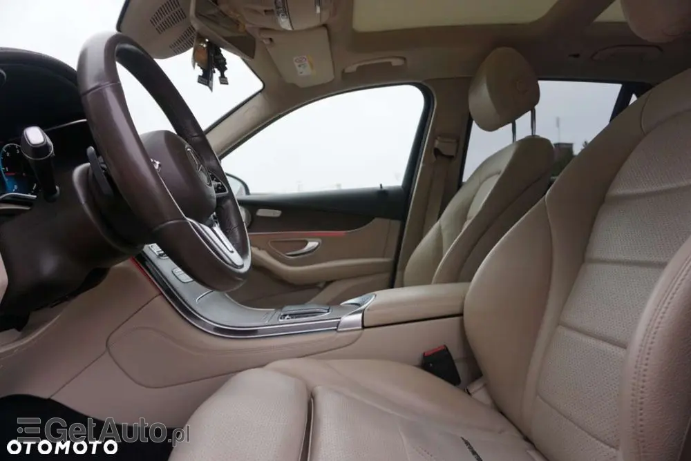 MERCEDES-BENZ GLC 