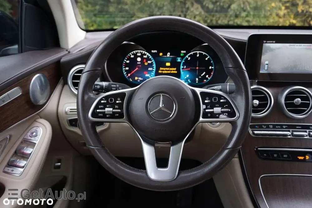 MERCEDES-BENZ GLC 