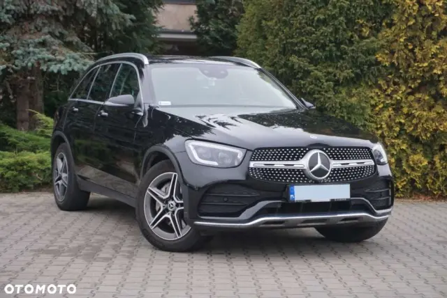 MERCEDES-BENZ GLC 