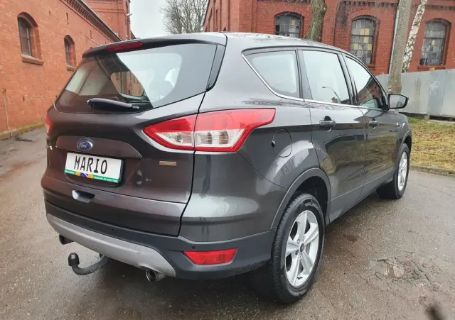 FORD Kuga 1.5 EcoBoost 2x4 Cool & Connect