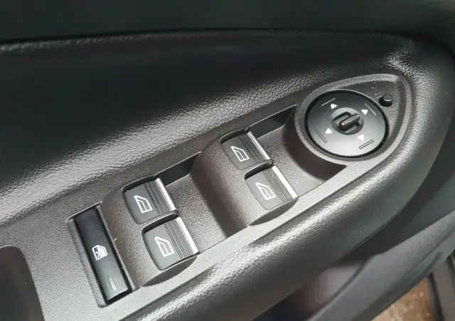 FORD Kuga 1.5 EcoBoost 2x4 Cool & Connect