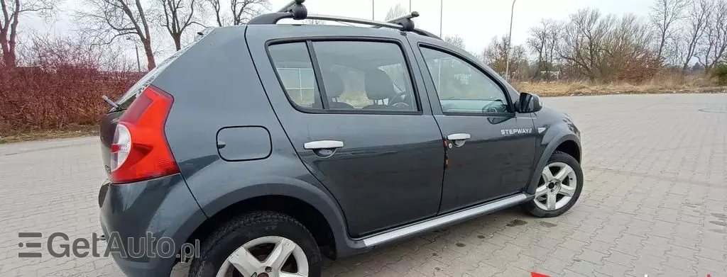 DACIA Sandero 1.6 (85 KM)