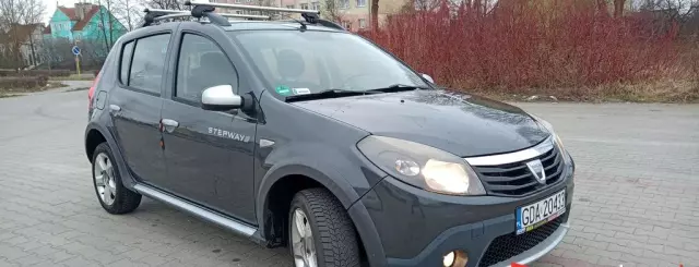 DACIA Sandero 1.6 (85 KM)