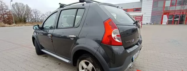 DACIA Sandero 1.6 (85 KM)