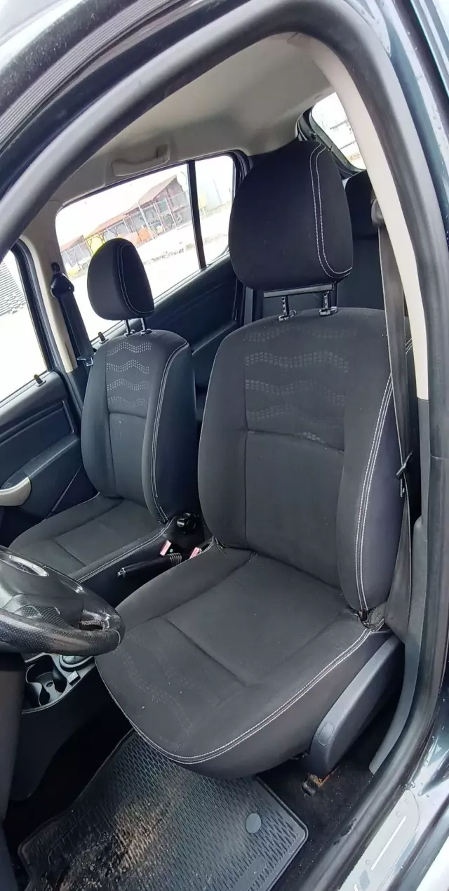 DACIA Sandero 1.6 (85 KM)