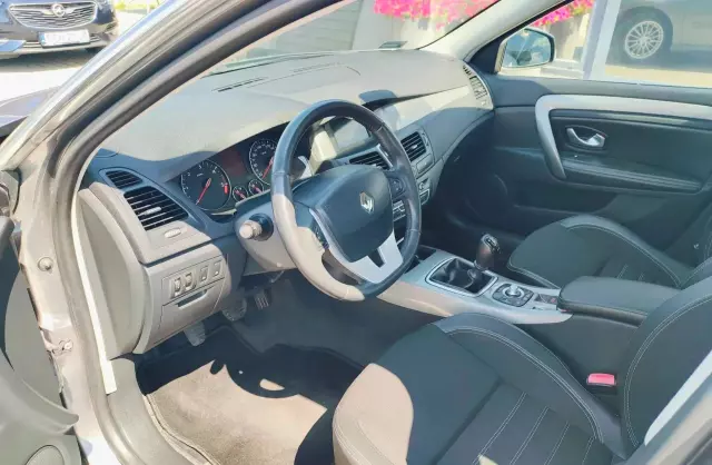 RENAULT Laguna 2.0 dCi FAP (131 KM)