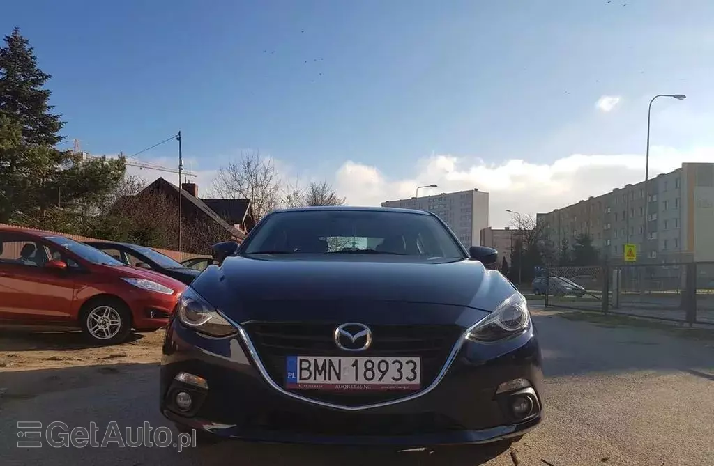 MAZDA 3 