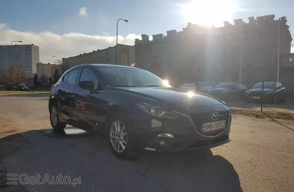 MAZDA 3 