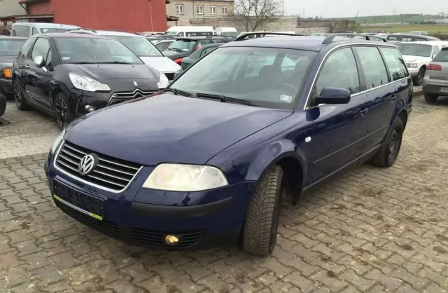VOLKSWAGEN Passat 