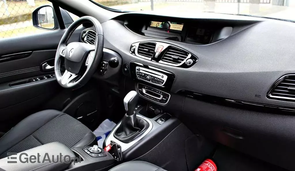 RENAULT Scenic 