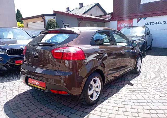 KIA Rio 1.2 M