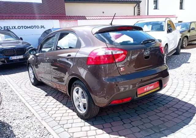 KIA Rio 1.2 M
