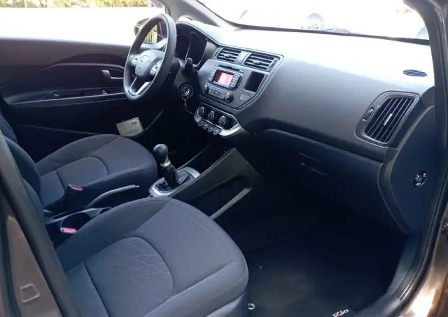 KIA Rio 1.2 M