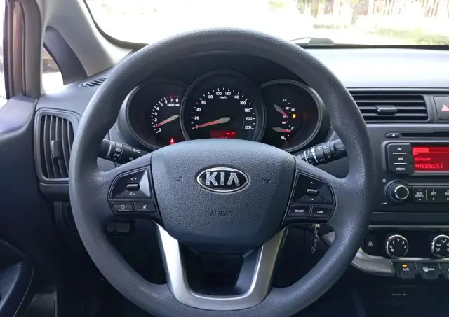 KIA Rio 1.2 M