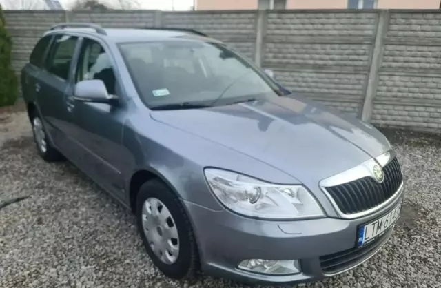 SKODA Octavia 