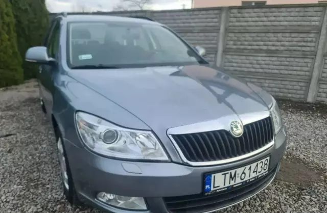 SKODA Octavia 