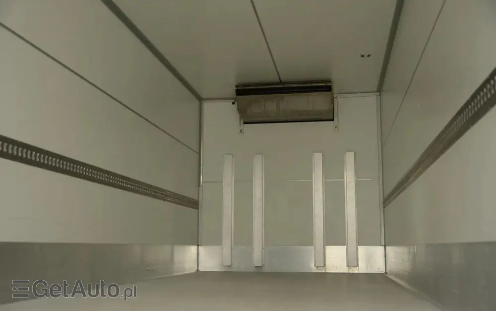 SCANIA P280///* 2022///* PRZEBIEG 165 TYŚ KM///* CHŁODNIA///* 18000KG///* THERMO KING///* WINDA///* BAR///* DŁ 7.30///* 18 EURO PALET///* KAMERA///* LEDY///* WAGA///* STAN JAK NOWA 