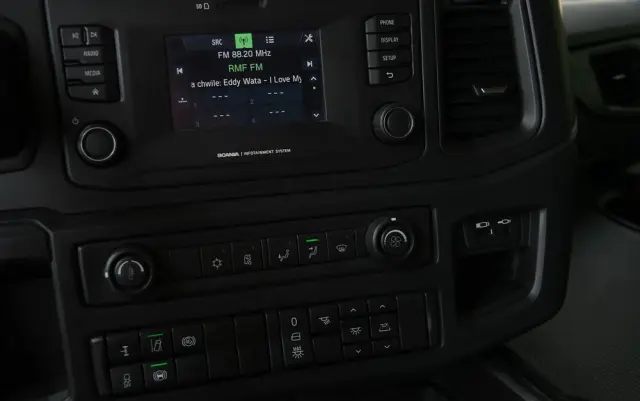 SCANIA P280///* 2022///* PRZEBIEG 165 TYŚ KM///* CHŁODNIA///* 18000KG///* THERMO KING///* WINDA///* BAR///* DŁ 7.30///* 18 EURO PALET///* KAMERA///* LEDY///* WAGA///* STAN JAK NOWA 