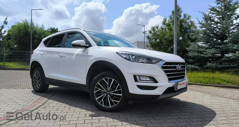 HYUNDAI Tucson 