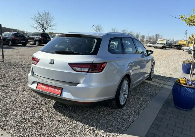 SEAT Leon 1.6 TDI DPF Ecomotive DSG Style