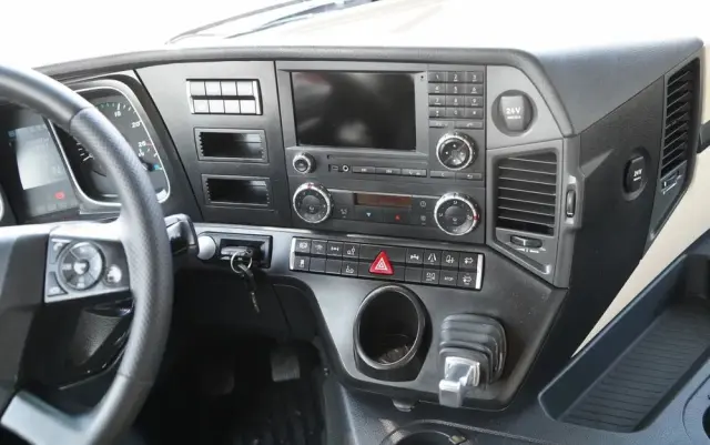 MERCEDES-BENZ ACTROS 2543 / RUCHOMA PODŁOGA / WALKING FLOOR / 6X2 / OŚ SKRĘTNA / PODNOSZONA 