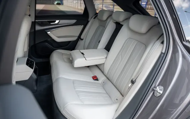 AUDI A6 Avant 35 TDI S tronic sport