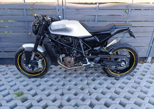 HUSQVARNA Vitpilen 