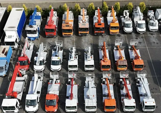 NISSAN Zwyżka Podnośnik Koszowy 4X4 CABSTAR MAXITY SPRINTER 