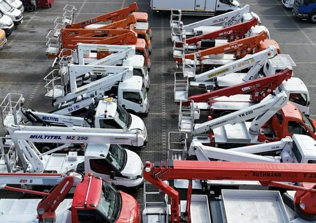 NISSAN Zwyżka Podnośnik Koszowy 4X4 CABSTAR MAXITY SPRINTER 