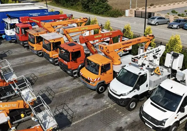 NISSAN Zwyżka Podnośnik Koszowy 4X4 CABSTAR MAXITY SPRINTER 