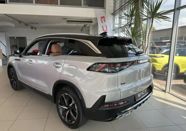 BAIC 7 1.5T Luxury DCT