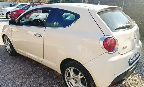 ALFA ROMEO Mi.to Distinctive
