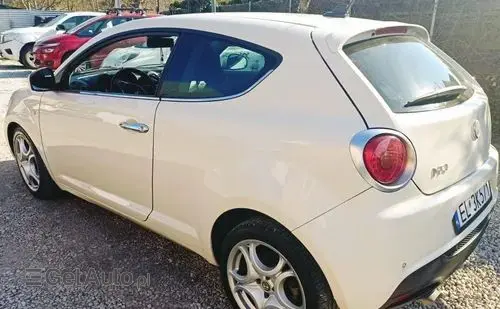 ALFA ROMEO Mi.to Distinctive